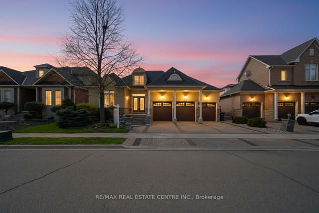 Detached at 10 Eiffel Boulevard, Brampton, ON L6P 1V9
