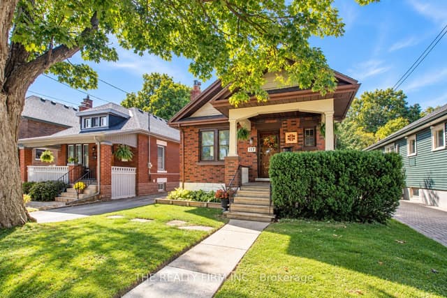 Detached at 117 Thornton Avenue, London East, ON N5Y 2Y6
