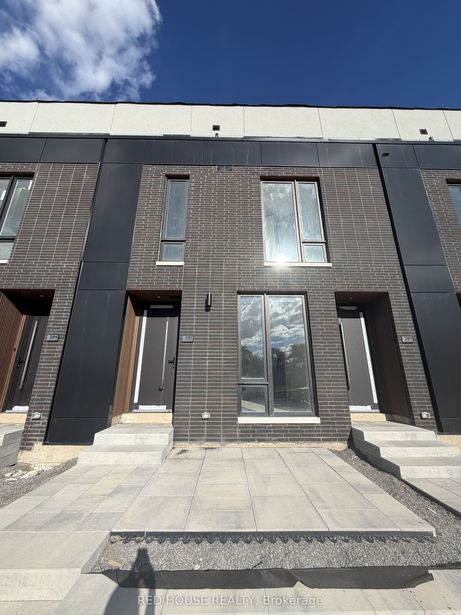 282 Ellis Ave, 282 Ellis Ave