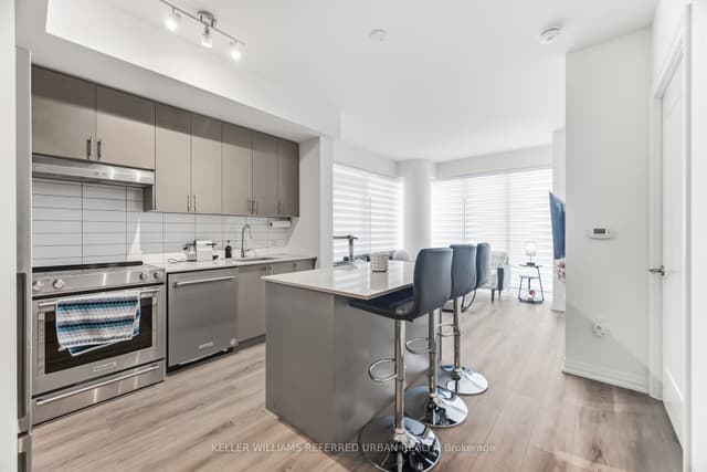 Condo Apartment at 9000 Jane Street 1115, Vaughan, ON L4K 0M6