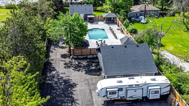 Detached at 2484 Highway 11 S, Oro-Medonte, ON L0L 2E0