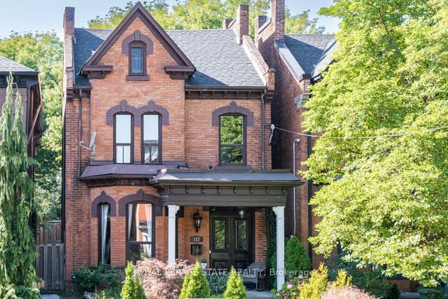Detached at 122 East Avenue S, Hamilton, ON L8N 2T7