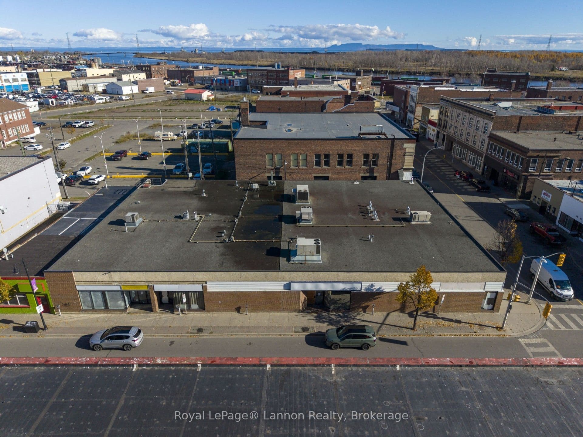 Unit D, Unit D · 421 Victoria Ave E