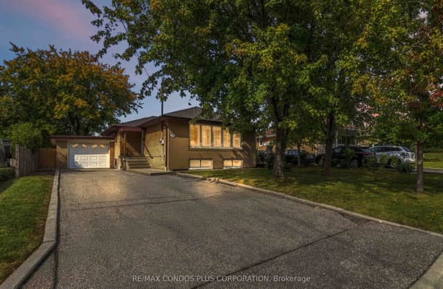 Detached at 122 Wyndale Drive, Toronto, ON M6L 1G3, Toronto W04