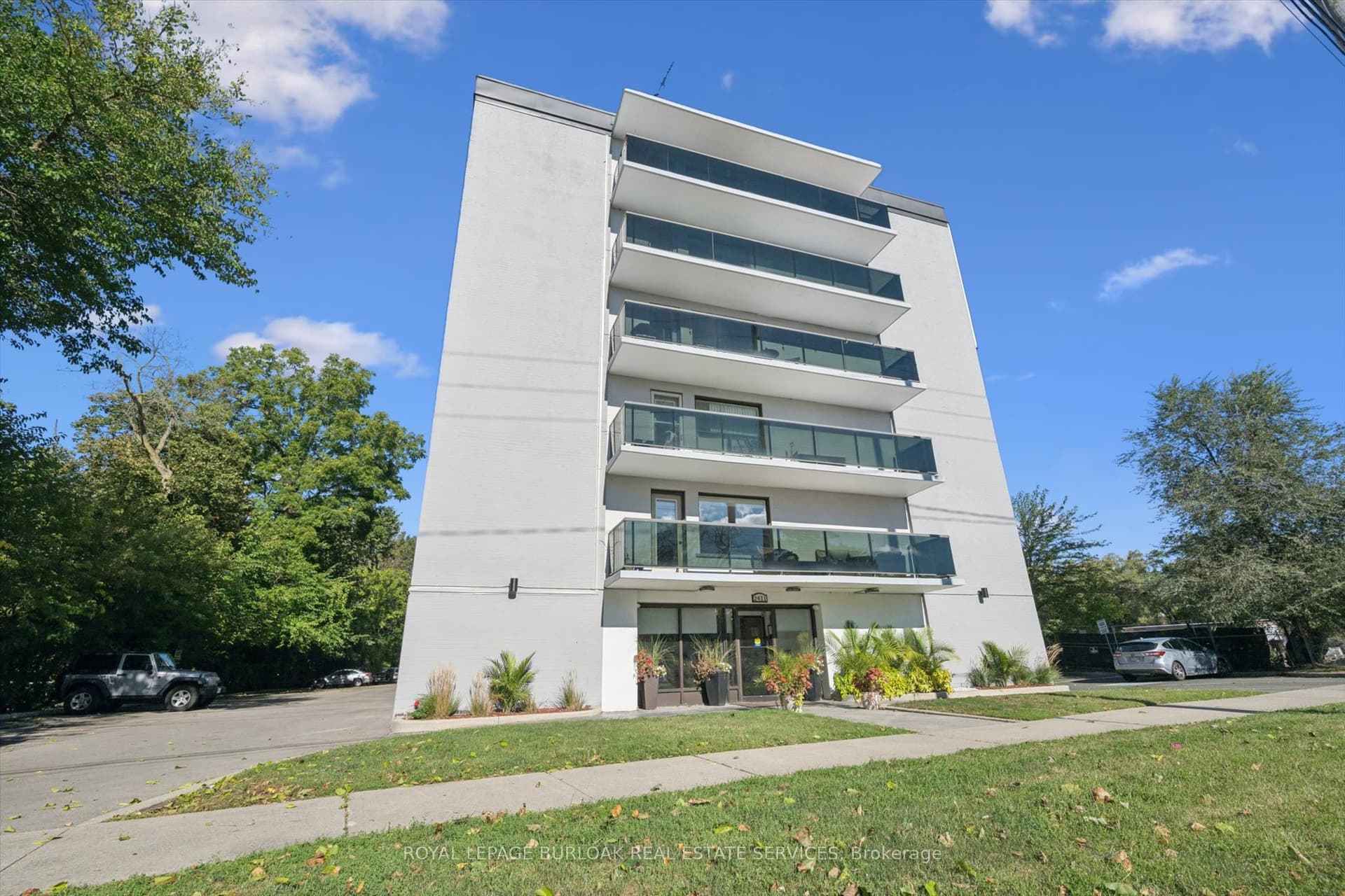 Suite 405 · Floor 4, Unit 405 · 2411 New St