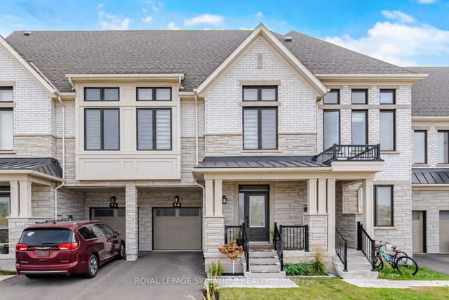 Att/Row/Townhouse at 94 Settlers Road E, Oakville, ON L6H 7W5