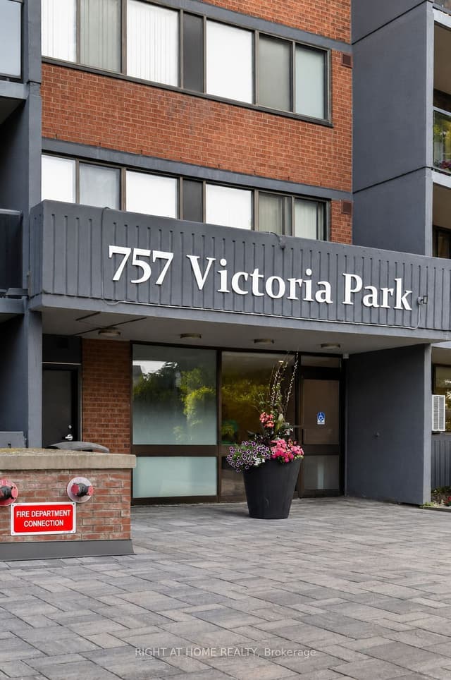 Condo Apartment at 757 Victoria Park Avenue 1501, Toronto, ON M4C 5N8, Toronto E06