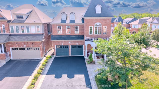 Detached at 14 Clarinet Lane, Whitchurch-Stouffville, ON L4A 4N1