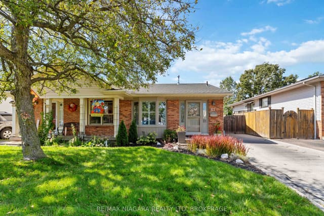 Semi-Detached at 41 Fox Trail Drive, St. Catharines, ON L2S 3T7