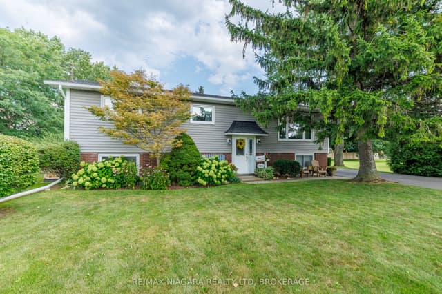Detached at 924 Daytona Drive, Fort Erie, ON L2A 4Z8