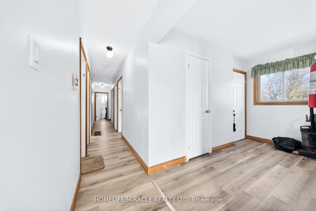 Detached at 100 West 3rd Street, Hamilton, ON L9C 3K5