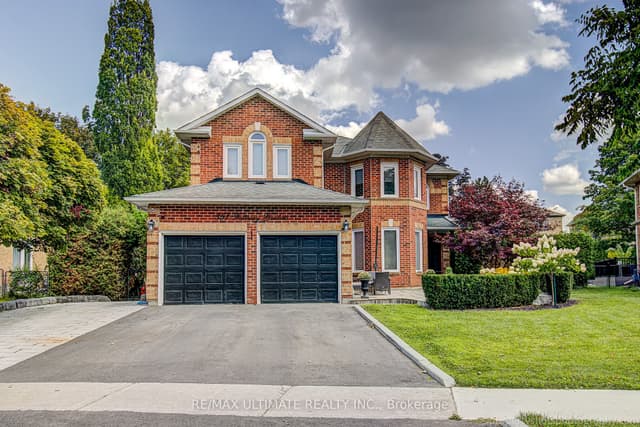 Detached at 351 Fairway Gardens, Newmarket, ON L3X 1B4