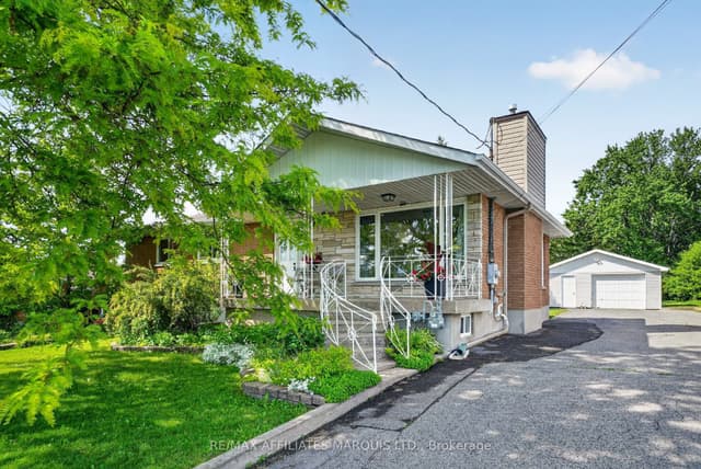 Detached at 2706 Ross Avenue, Cornwall, ON K6K 1E5