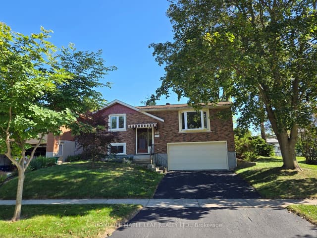 Detached at 410 Lakeview Drive, Waterloo, ON N2L 4Z6