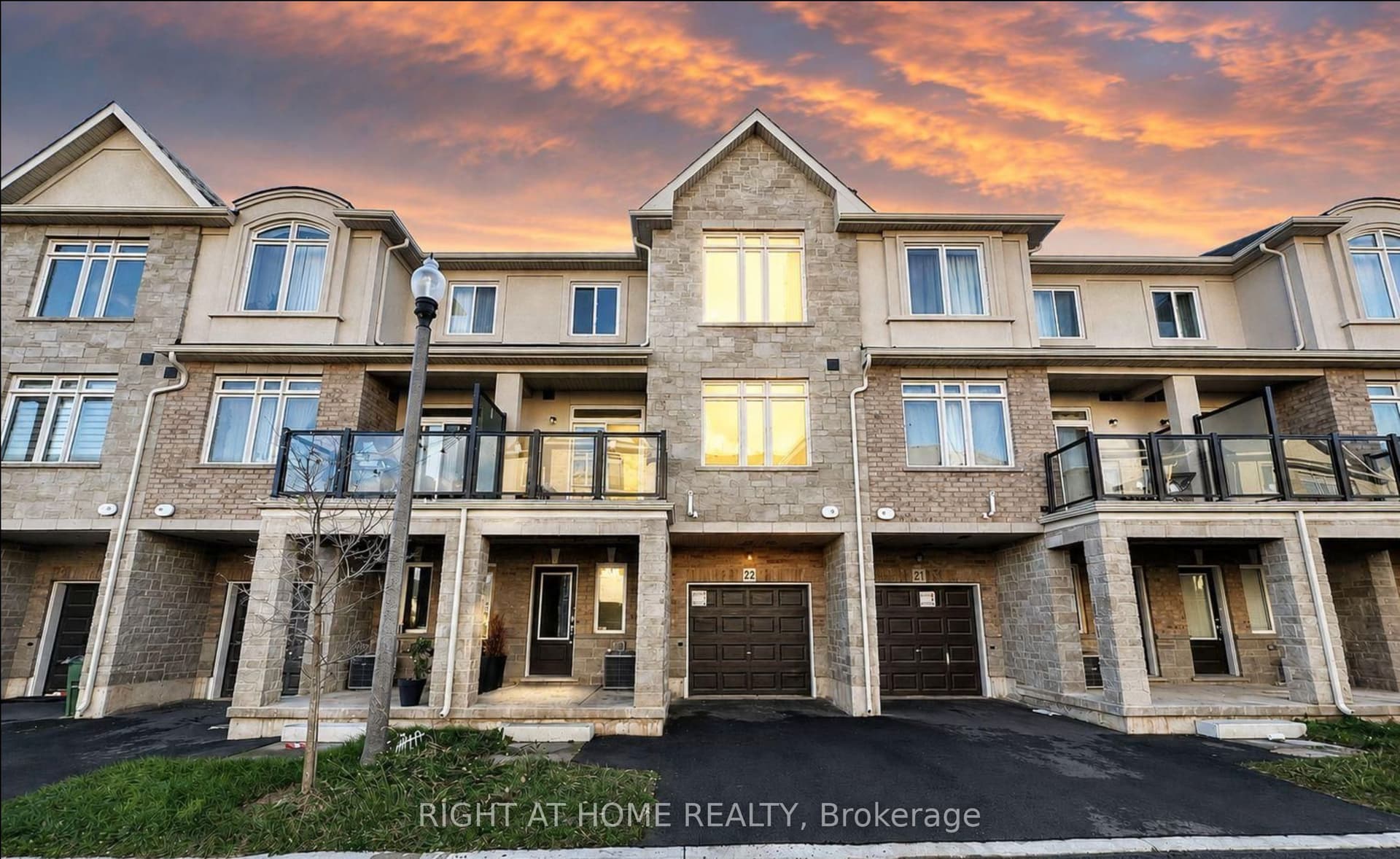 Suite 22, Unit 22 · 40 Zinfandel Dr