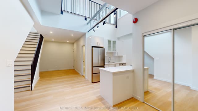 Detached at 268 Jane Street 203, Toronto, ON M6S 3Z2, Toronto W02