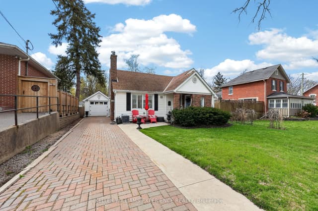 Detached at 79 Penetang Street, Barrie, ON L4M 1V7