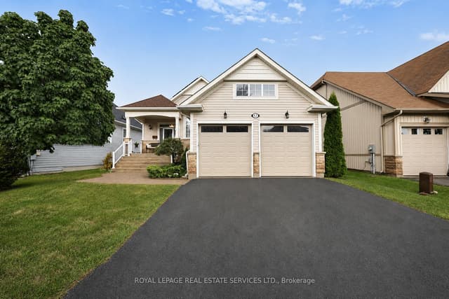 Detached at 17 LEEWARD Circle, Wasaga Beach, ON L9Z 0E9