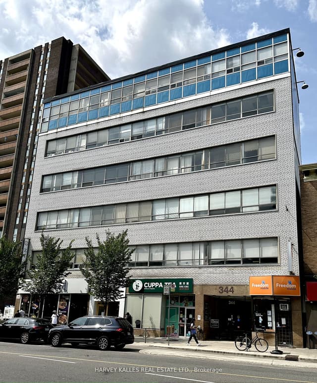 Office at 344 Bloor Street W 505, Toronto, ON M5S 1W9, Toronto C02