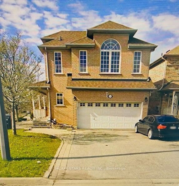 Detached at 7232 Tippett Court, Mississauga, ON L5W 1E6