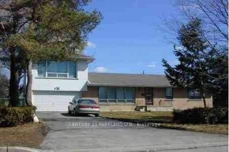 95 Fairglen Avenue
