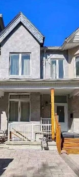 Att/Row/Townhouse at 16 Ross St Street Very Nice One Room bsmt, Toronto, ON M5T 1Z9, Toronto C01