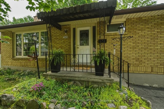 Detached at 1505 McLarenwood Terrace, London East, ON N5W 1X8