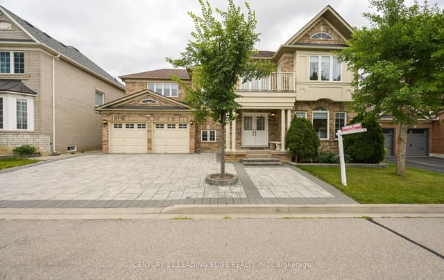 Detached at 37 Drawbridge Drive, Markham, ON L6C 2B4