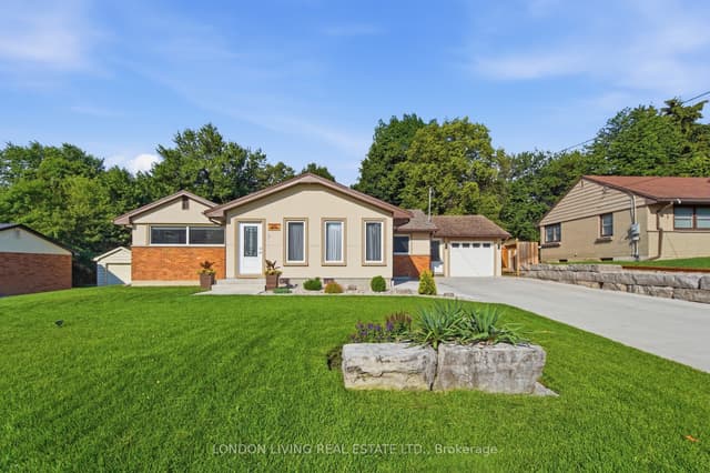 Detached at 470 Coombs Avenue, London North, ON N6G 1J7