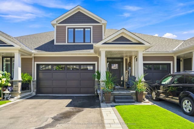 Condo Townhouse at 11 Dandurand Court, Grimsby, ON L3M 0H7