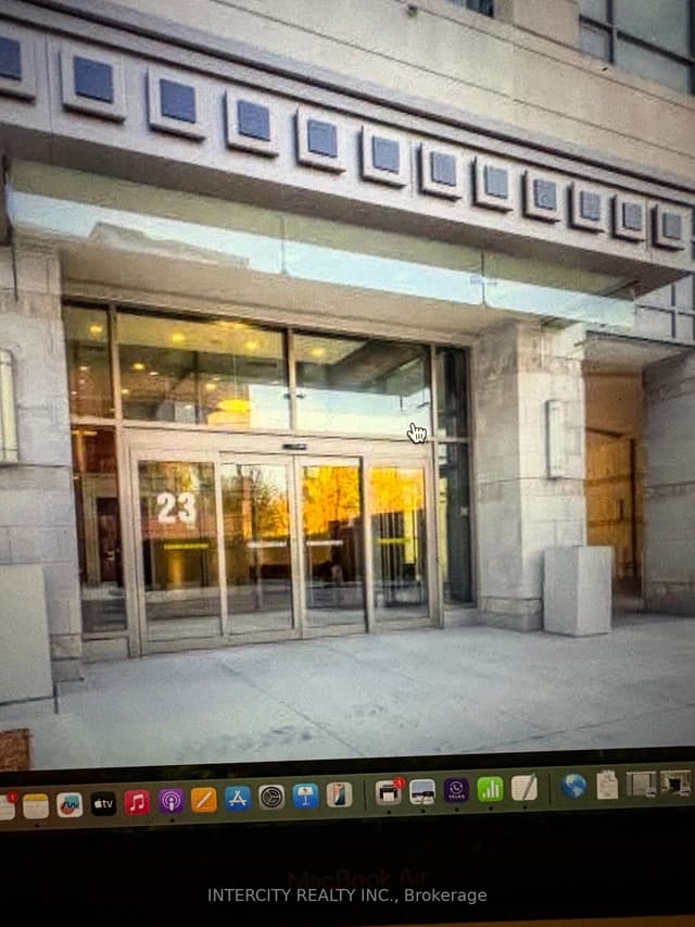 Condo Apartment at 23 Glebe Road W 1018, Toronto, ON M5P 0A1, Toronto C03