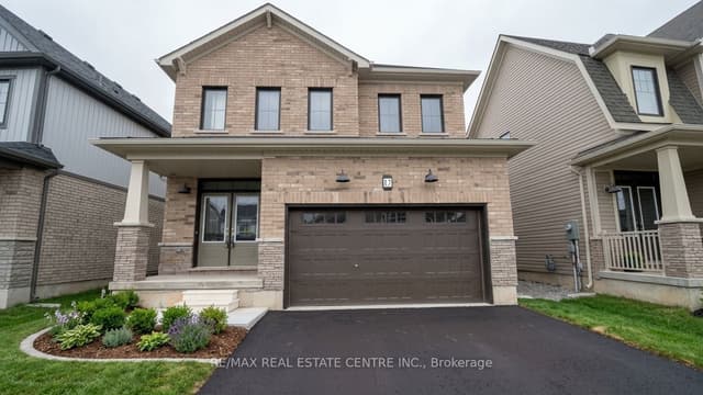 Detached at 17 Downriver Drive, Welland, ON L3B 0M5