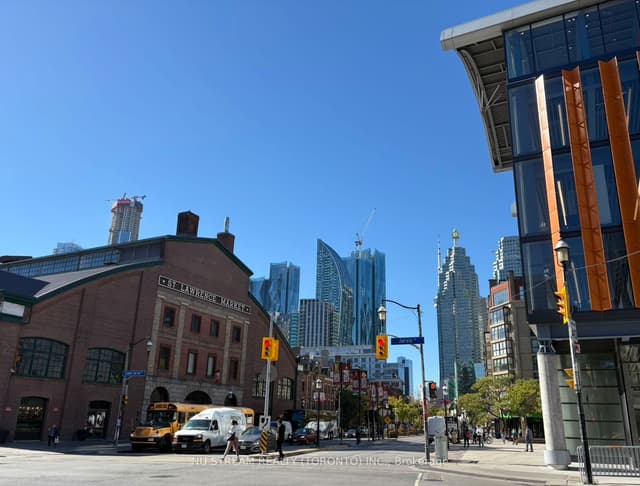 Office at 100 Front Street E 301, Toronto, ON M5A 1E1, Toronto C08