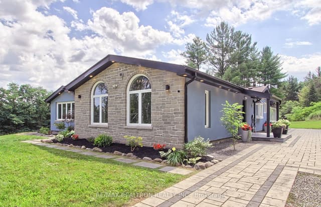 Detached at 3433 Mount Albert Road, East Gwillimbury, ON L0G 1V0
