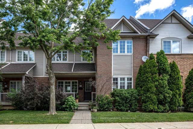 Condo Townhouse at 100 Beddoe Drive 21, Hamilton, ON L8P 4Z2