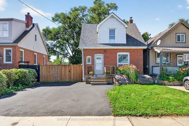 Detached at 56 East 23rd Street, Hamilton, ON L8V 2W6