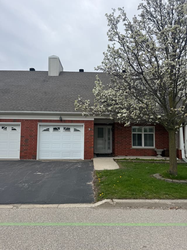 Att/Row/Townhouse at 2705 Kingsway Drive 9, Kitchener, ON N2C 2T2