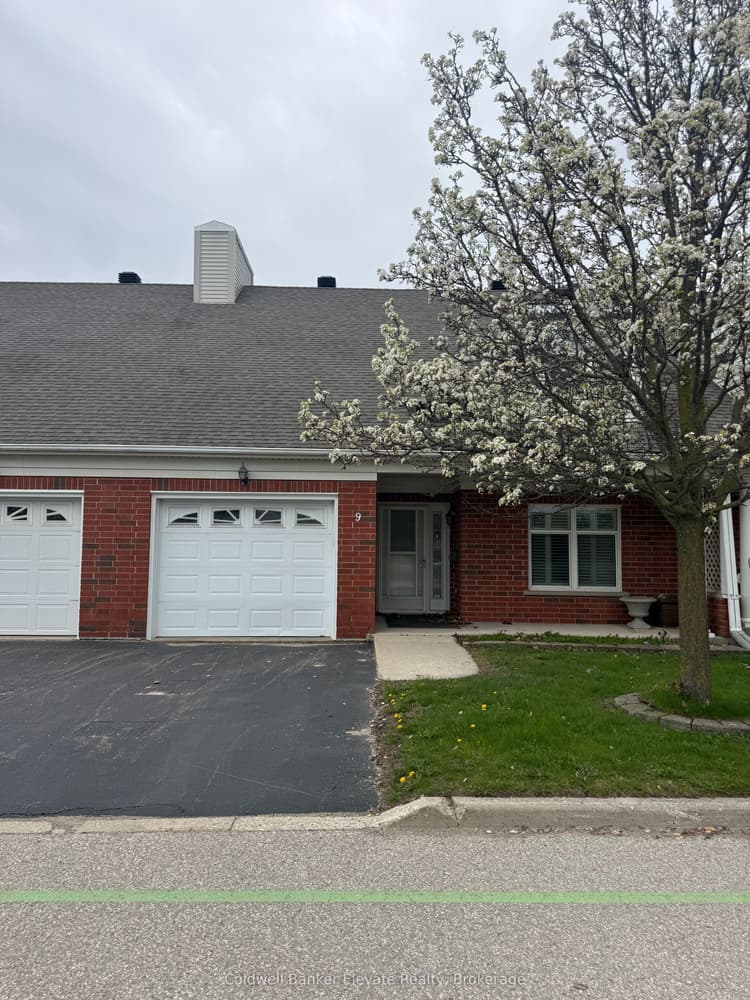 2705 Kingsway Drive
