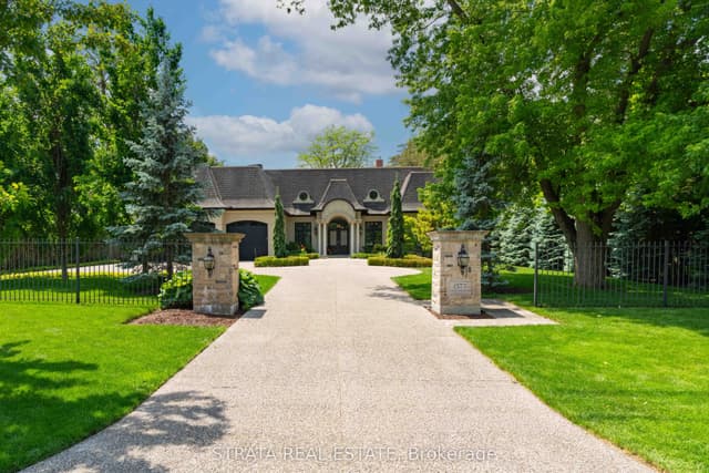 Detached at 1577 Gloucester Road, London North, ON N6G 2S5