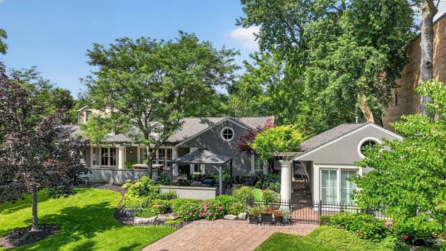 Detached at 300 Lake Promenade, Toronto, ON M8W 1B4, Toronto W06
