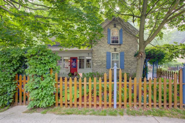 Detached at 817 OLDE VICTORIA Street, Kincardine, ON N2Z 2B4