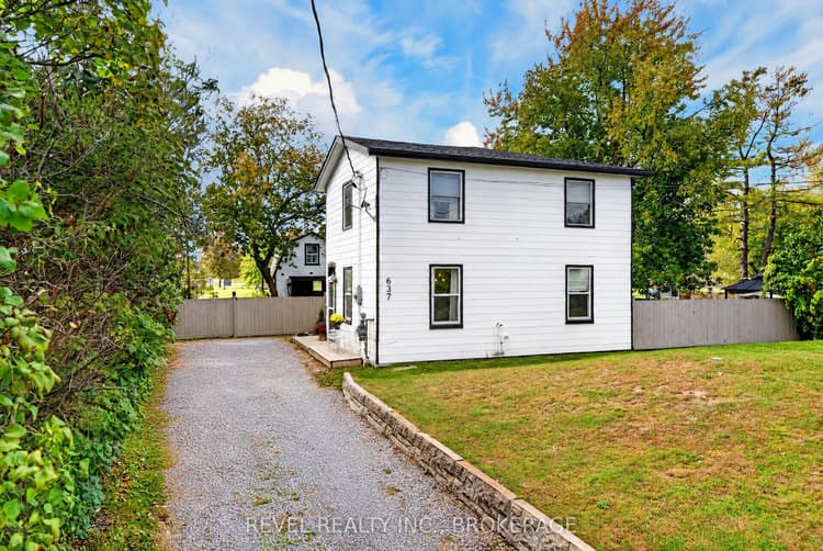 637 Collins Bay Road