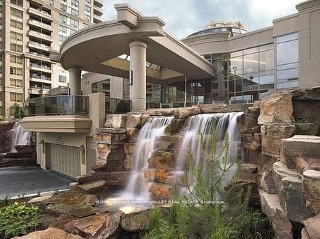 Condo Apartment at 3880 Duke Of York Boulevard 1204, Mississauga, ON L5B 4M7