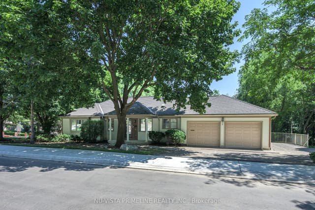 Detached at 98 Shavian Boulevard, London North, ON N6G 2P3