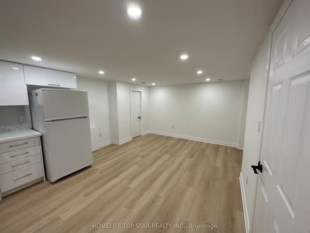 Detached at 38 Cartier Crescent Basement, Richmond Hill, ON L4C 2N2