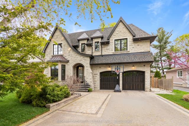 Detached at 1134 Welwyn Drive, Mississauga, ON L5J 3J3