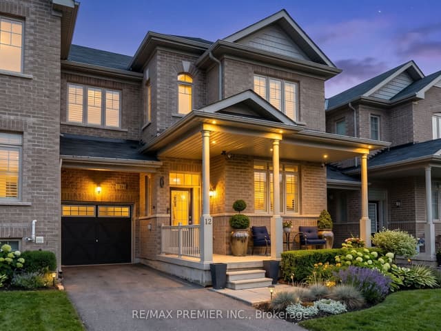 Att/Row/Townhouse at 12 Pearcey Crescent, Barrie, ON L4N 6R8