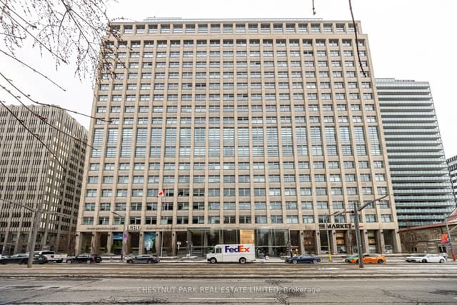 Condo Apartment at 111 St Clair Avenue W 416, Toronto, ON M4V 1N5, Toronto C02