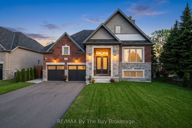 Detached at 43 Fawndale Crescent, Wasaga Beach, ON L9Z 2N2