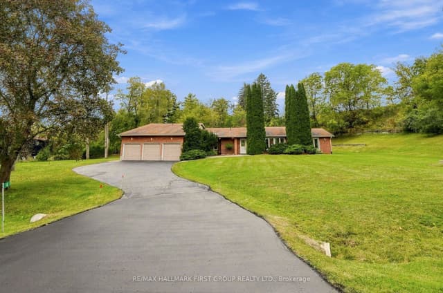 Detached at 4 Mcnamara Court, Ajax, ON L1T 4W6